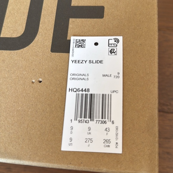 Adidas YEEZY Black Slide Sandals - Picture 3 of 4